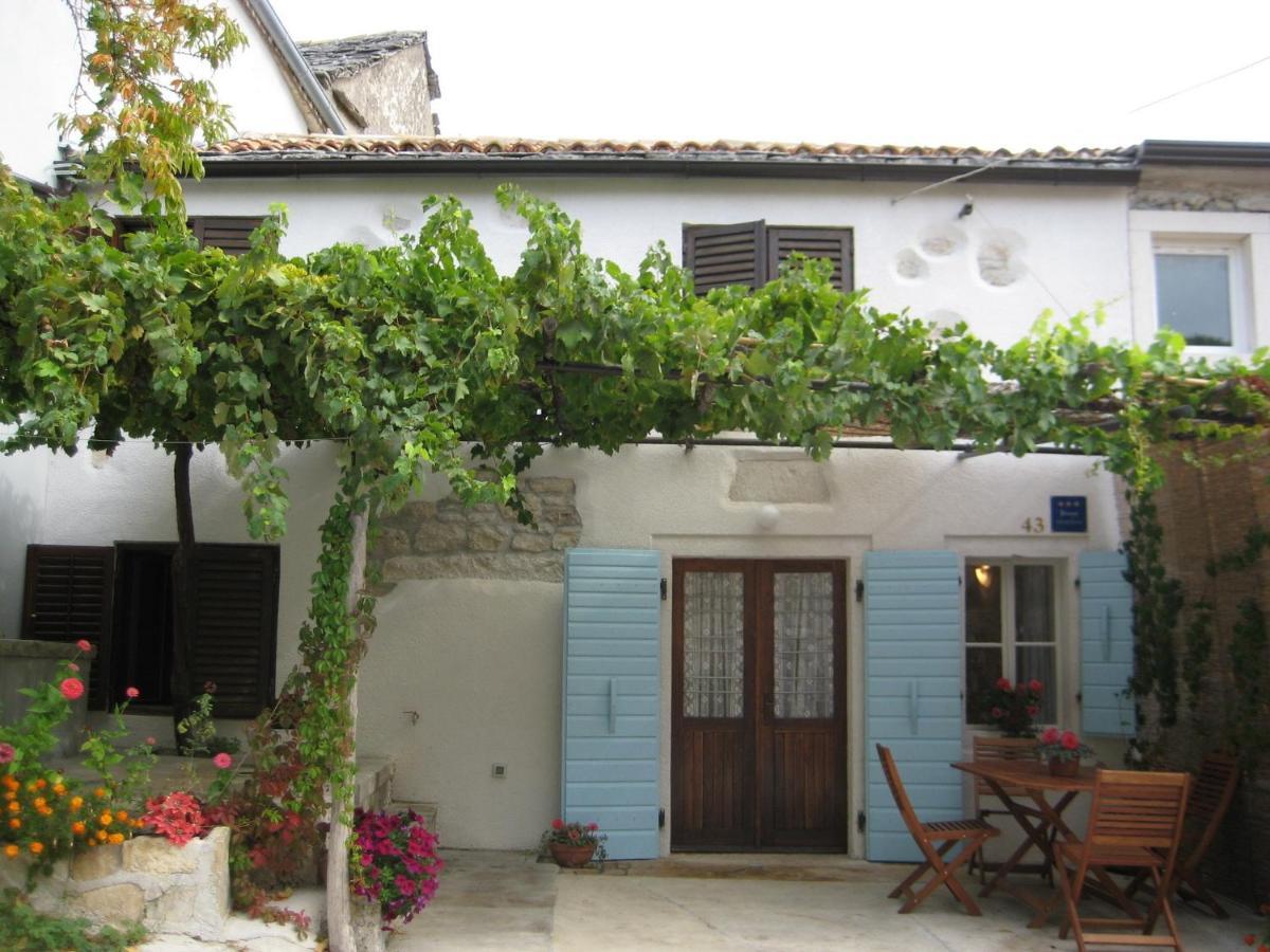 Holiday Home Trostova Kuca Pazin Camera foto