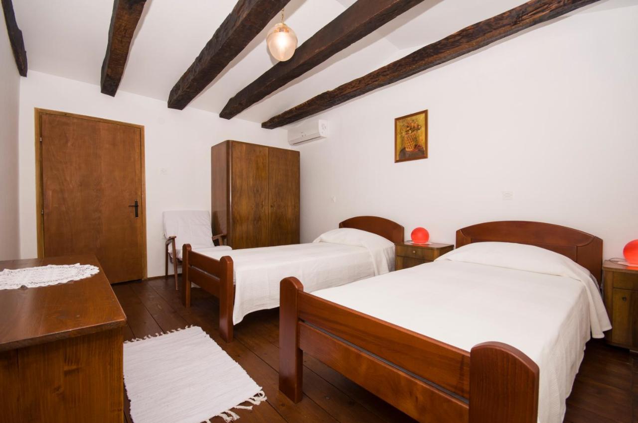 Holiday Home Trostova Kuca Pazin Esterno foto